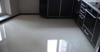 Наливной пол на кухне Невинномысск, цена от 891 руб.